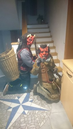 Nikolaus und Krampus